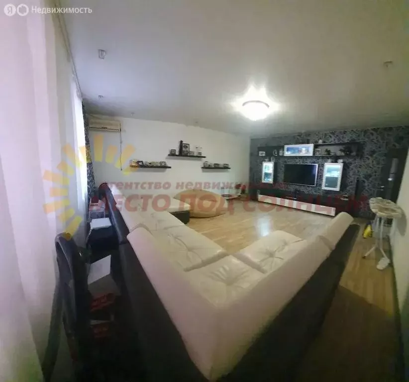 3-комнатная квартира: Ейск, Коммунистическая улица, 85/5 (108.4 м) - Фото 1