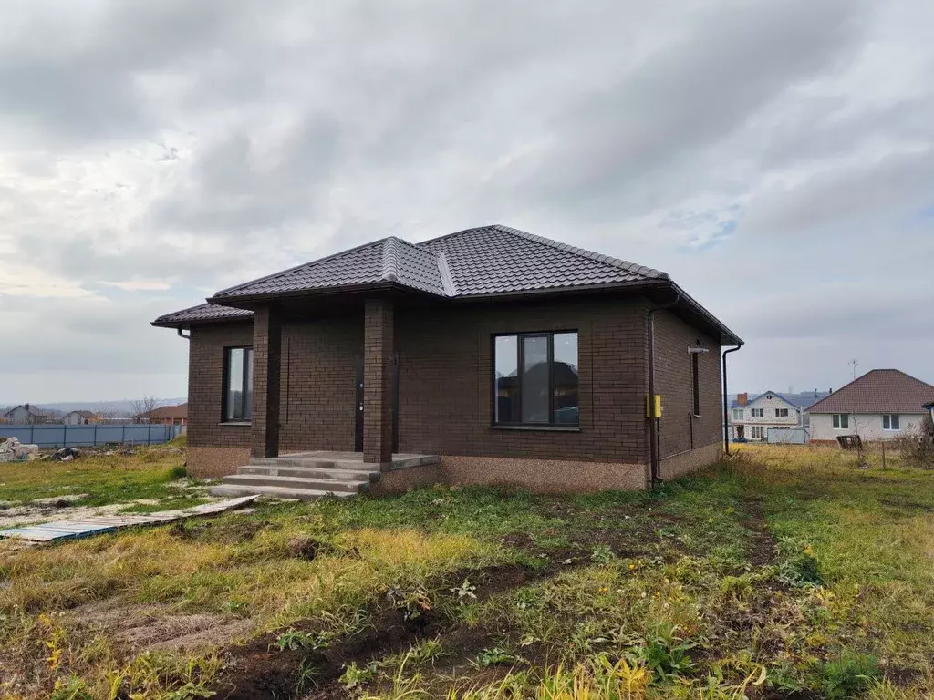 Дом в Белгородская область, Белгородский район, Беловское с/пос, с. ... - Фото 1
