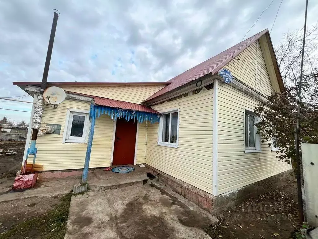 Дом в Оренбургская область, Саракташский район, Черноотрожский ... - Фото 2