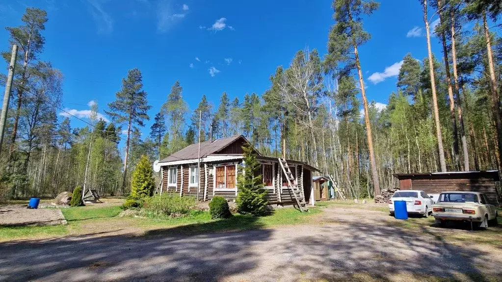 Дом в Ленинградская область, Выборгский район, Каменногорское ... - Фото 1