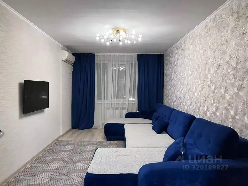 3-к кв. Калмыкия, Элиста Ипподромная ул., 100 (80.0 м) - Фото 1