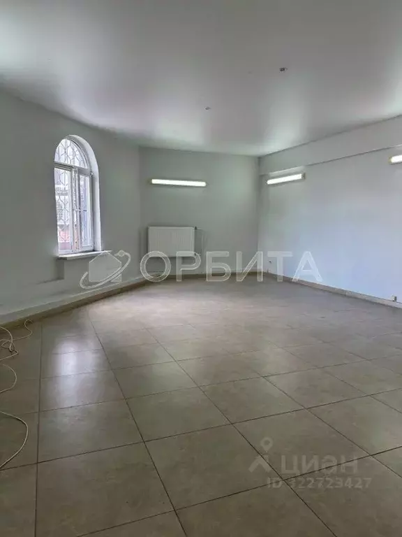 Офис в Тюменская область, Тюмень ул. Челюскинцев, 29/1 (50 м) - Фото 1