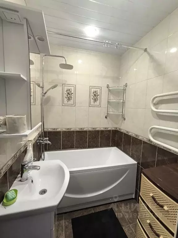2-к кв. Кабардино-Балкария, Нальчик ул. Шогенова, 22 (54.0 м) - Фото 1