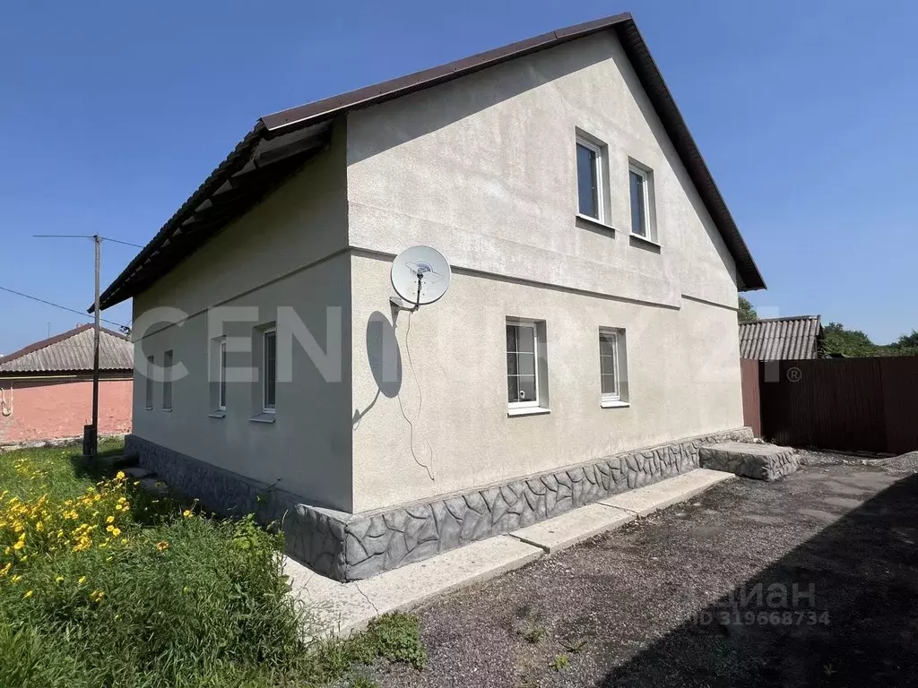 Коттедж в Липецкая область, с. Хлевное ул. Степана Разина, 18 (150 м) - Фото 0