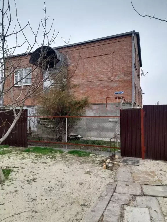 Коттедж в Ростовская область, Новочеркасск Новочеркасская ул., 8 (269 ... - Фото 0