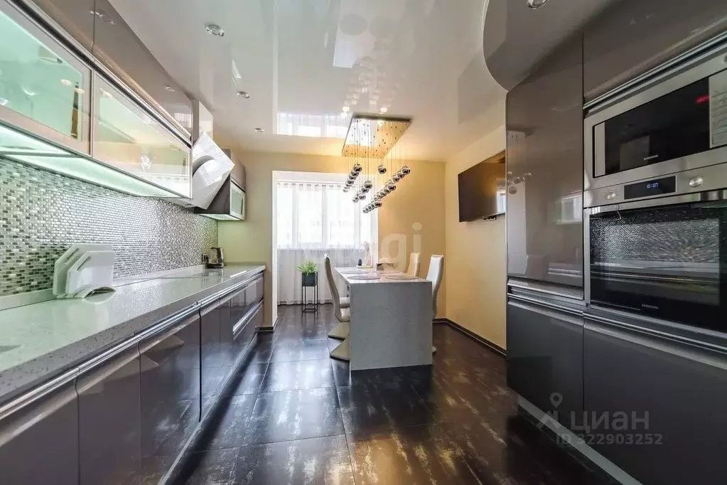 3-к кв. Амурская область, Благовещенск ул. Пушкина, 92 (97.6 м) - Фото 2