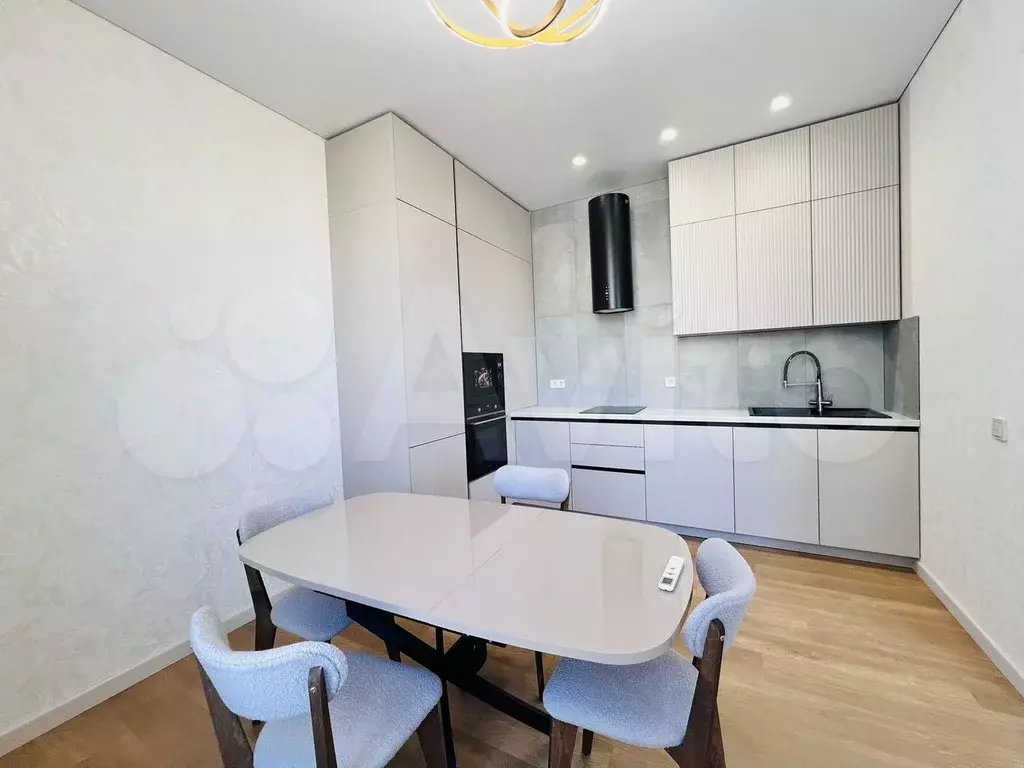 4-к. квартира, 130 м, 6/15 эт. - Фото 1