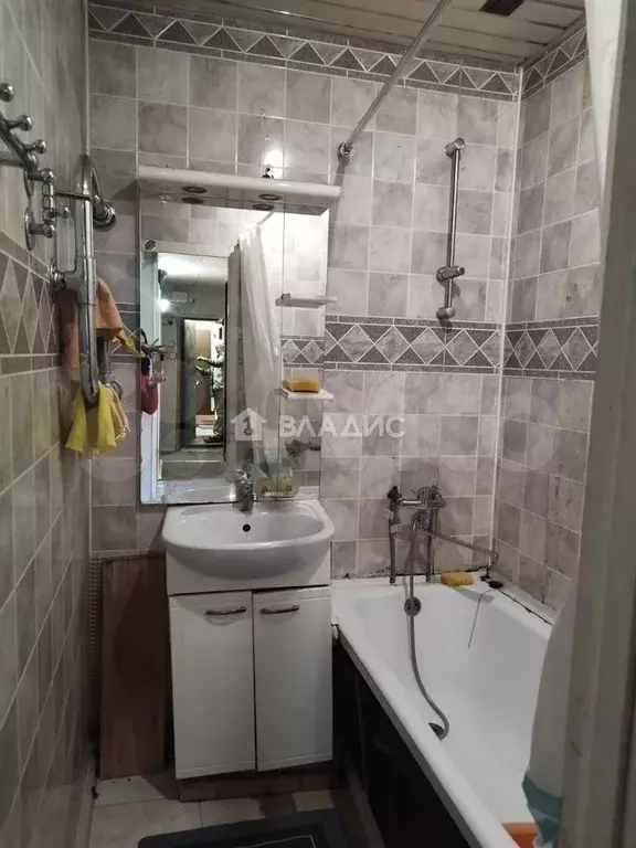 3-к. квартира, 68 м, 4/9 эт. - Фото 0
