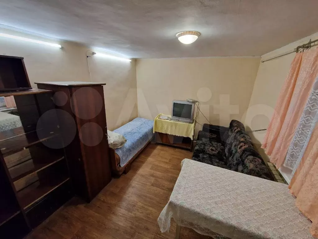 Комната 18 м в 2-к., 2/2 эт. - Фото 1