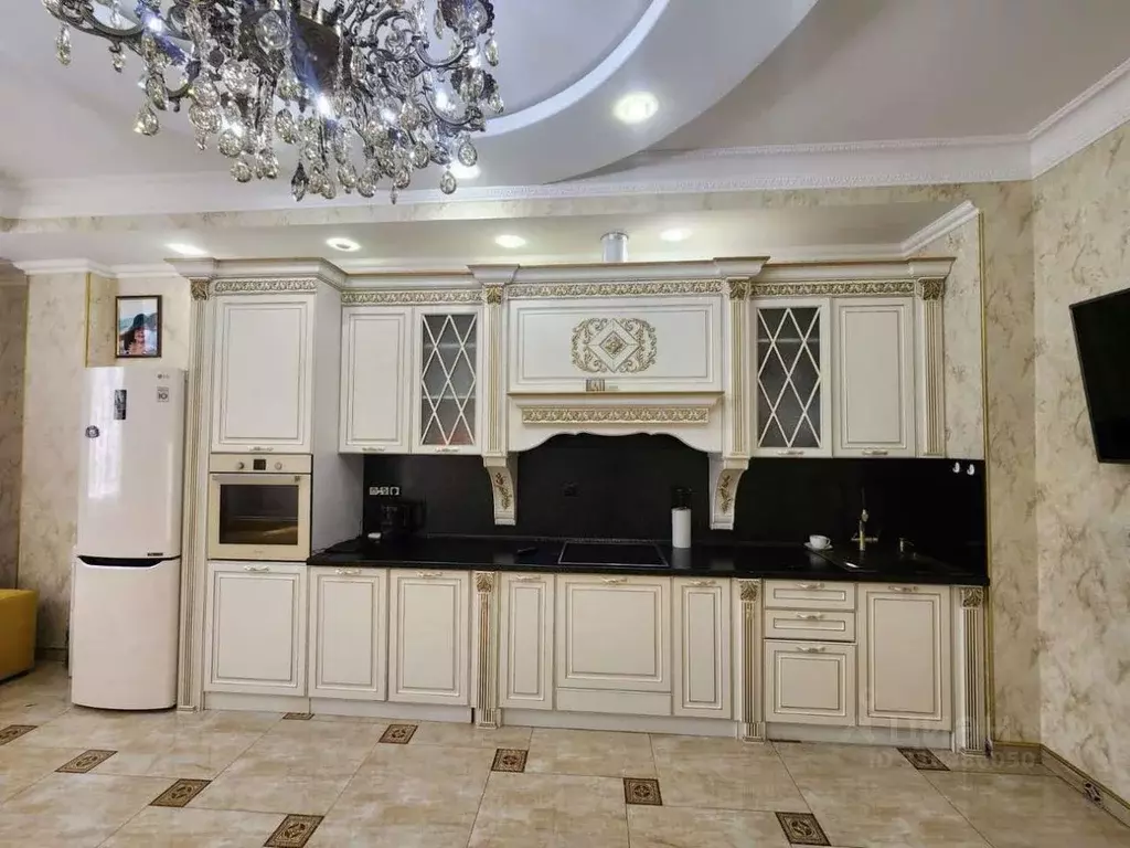 3-к кв. Ставропольский край, Ессентуки Новопятигорская ул. (98.1 м) - Фото 1