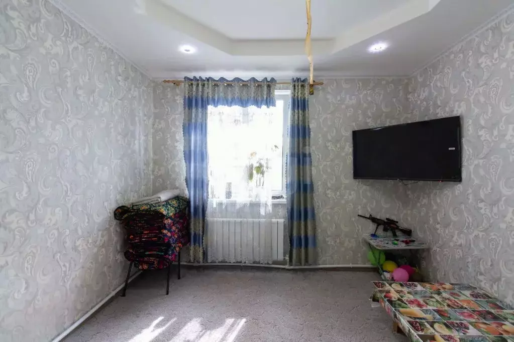 Дом в Свердловская область, Нижний Тагил ул. Перова, 23 (150 м) - Фото 1