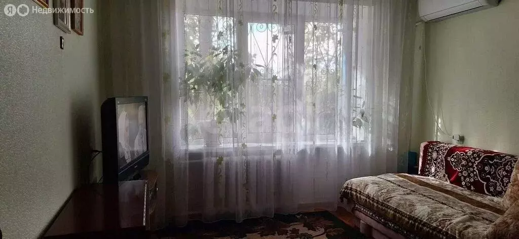 3-комнатная квартира: Новочеркасск, улица Толбухина, 34 (57 м) - Фото 2