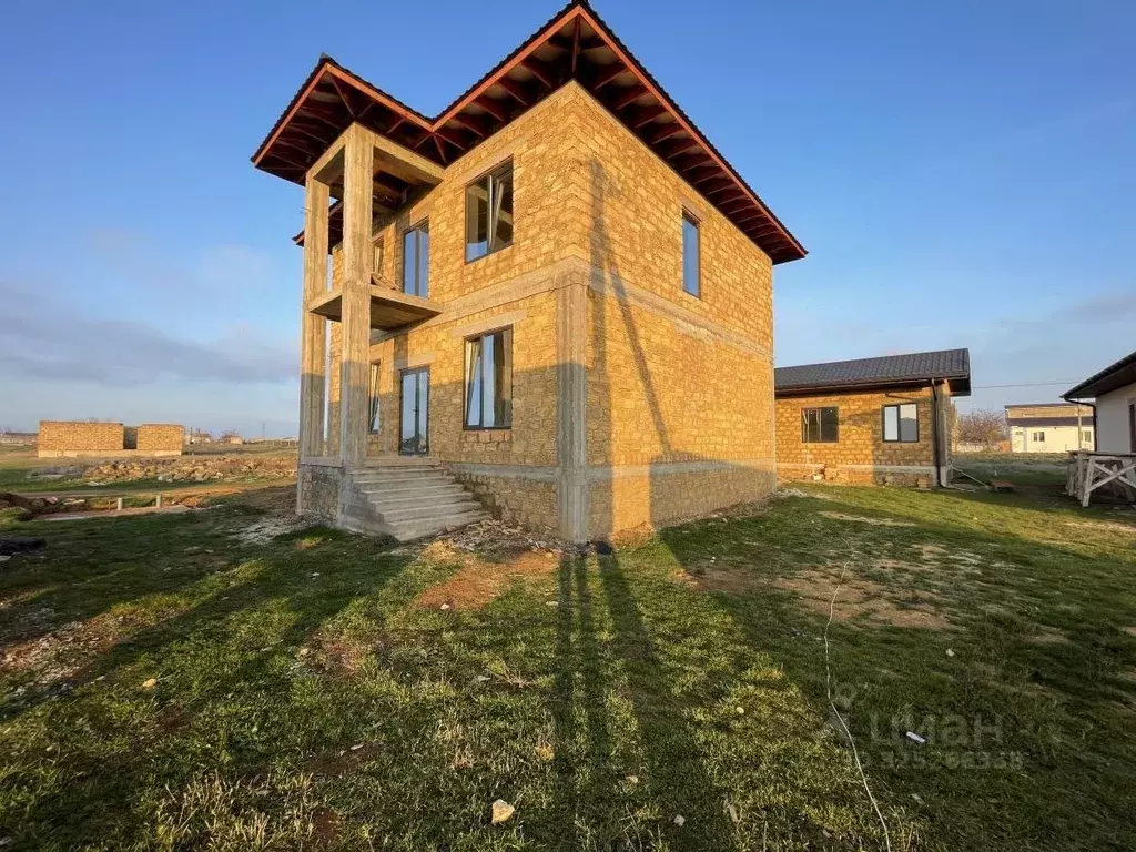 Дом в Крым, Евпатория Яшлык жилмассив,  (200 м) - Фото 2