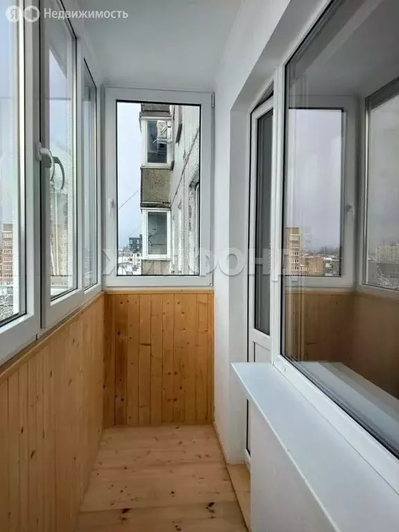 1-комнатная квартира: Калининград, бульвар Любови Шевцовой, 7 (38 м) - Фото 2