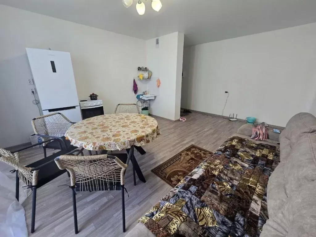 3-к кв. Челябинская область, Челябинск ул. Дмитрия Неаполитанова, 30 ... - Фото 2