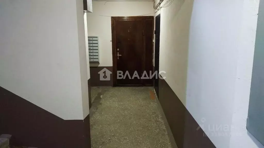 4-к кв. Белгородская область, Белгород ул. Есенина, 16 (85.0 м) - Фото 0