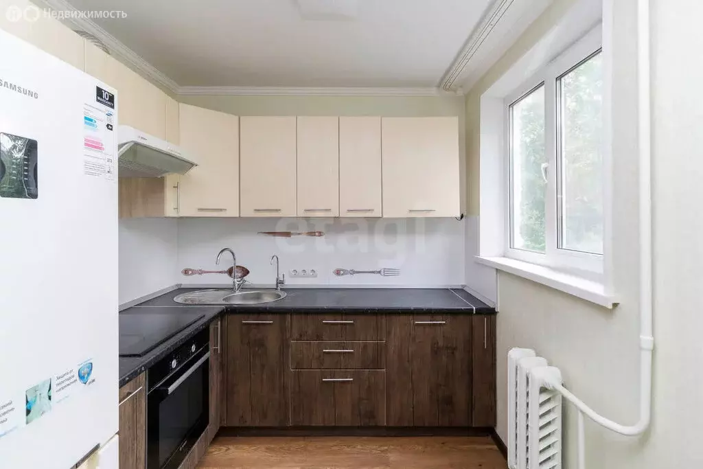 1-комнатная квартира: Тюмень, улица Монтажников, 12 (42.7 м) - Фото 1