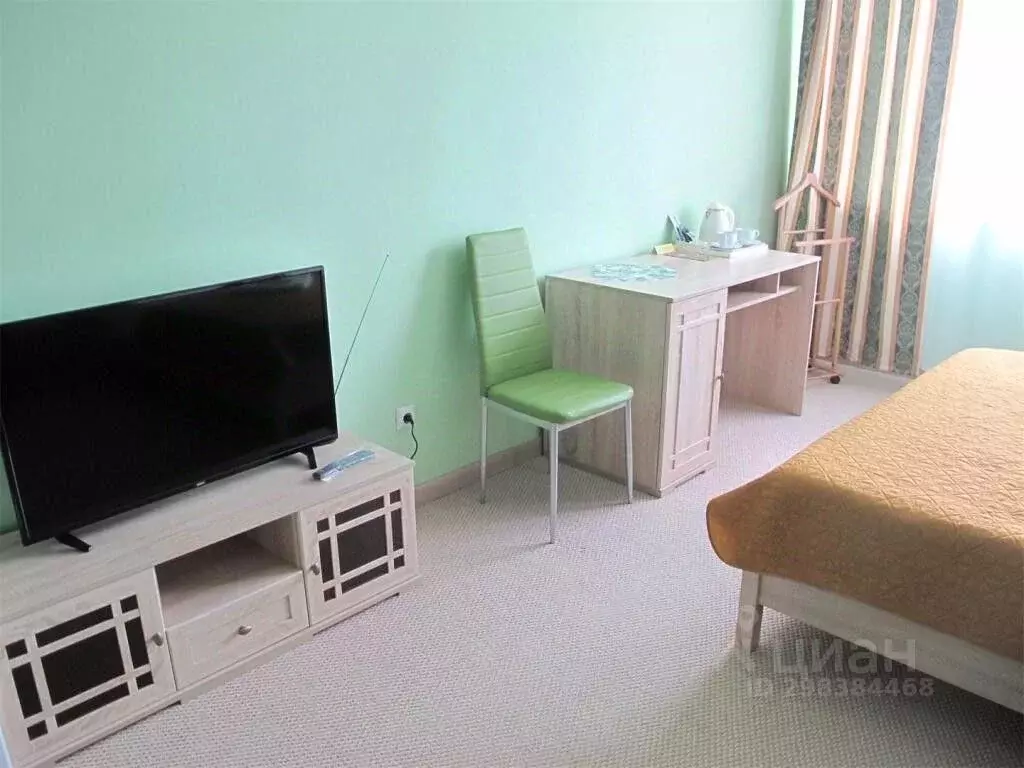 Комната Свердловская область, Екатеринбург ул. Стачек, 6 (10.0 м) - Фото 0