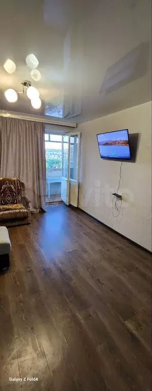 1-к. квартира, 42 м, 7/9 эт. - Фото 0