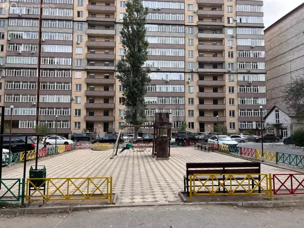 3-комнатная квартира: Махачкала, улица Батырая, 136М (119 м) - Фото 2