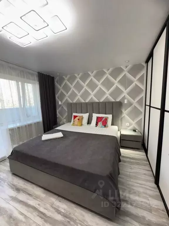 2-к кв. Тюменская область, Тюмень ул. 50 лет ВЛКСМ, 71А (45.0 м) - Фото 1