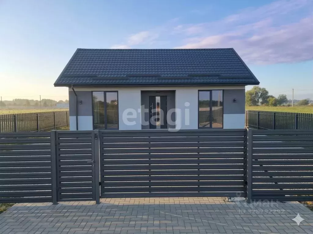 Дом в Калининградская область, Гурьевский муниципальный округ, пос. ... - Фото 1