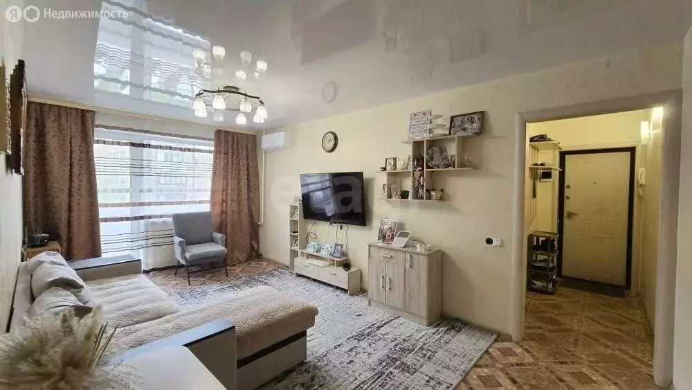 3-комнатная квартира: Кемерово, Волгоградская улица, 13 (58.4 м) - Фото 2