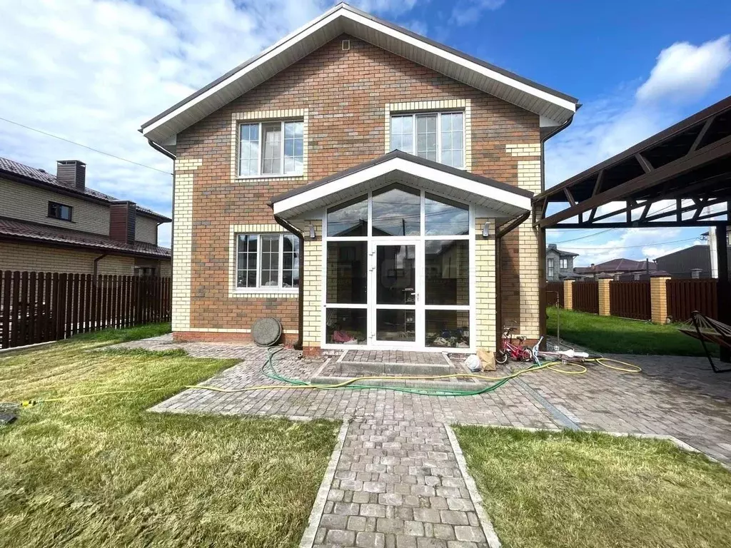 Дом в Татарстан, Лаишевский район, Большекабанское с/пос, с. Большие ... - Фото 1