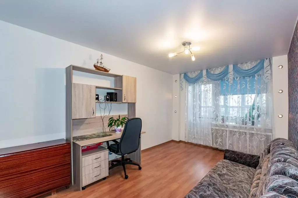 3-к кв. Свердловская область, Екатеринбург ул. Бебеля, 184 (77.0 м) - Фото 2