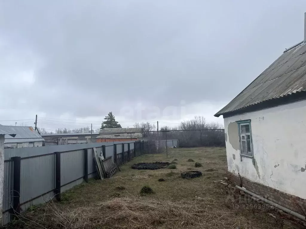 Дом в Саратовская область, Красноармейск ул. Кирова, 3А (44 м) - Фото 2