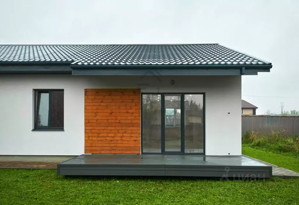 Дом в Ленинградская область, Ломоносовский район, Пениковское с/пос, ... - Фото 1