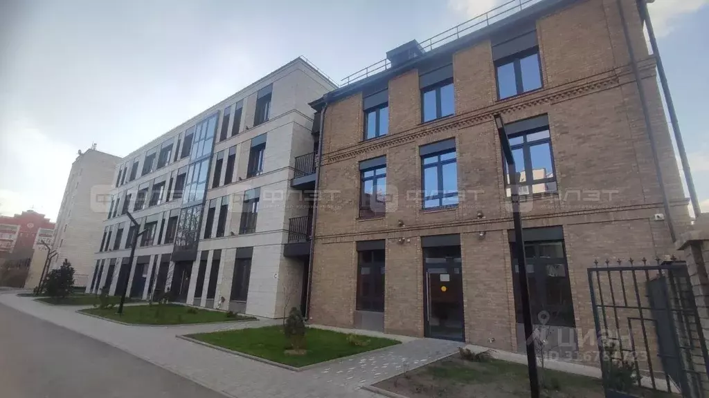 2-к кв. Татарстан, Казань ул. Нариманова, 68 (71.2 м) - Фото 1