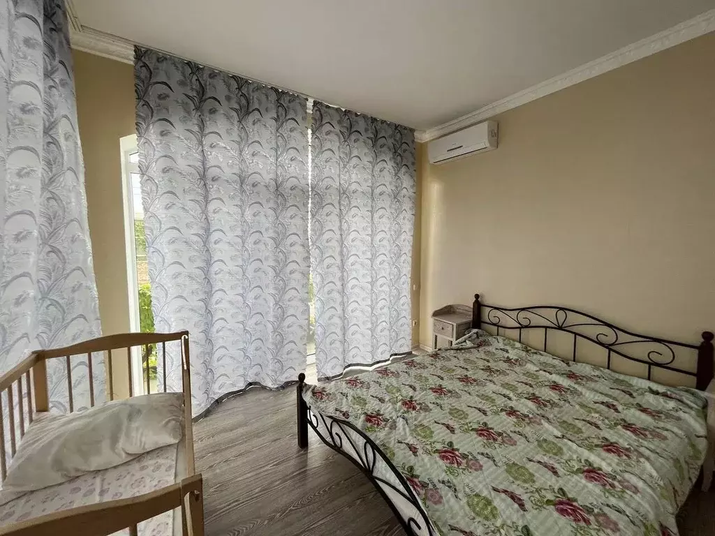 Дом в Крым, Сакский район, Штормовское с/пос, Черноморец кооп. 104 (64 ... - Фото 1