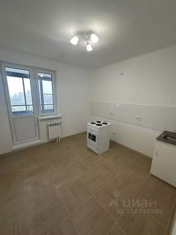 3-к кв. Москва ул. Лавочкина, 10А (78.0 м) - Фото 0