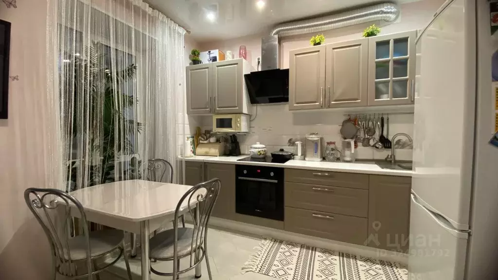 3-к кв. Омская область, Омск Московка мкр, ул. Батумская, 30/1 (56.2 ... - Фото 1