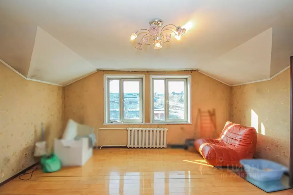 Дом в Бурятия, Улан-Удэ ул. Намжилова (405 м) - Фото 1