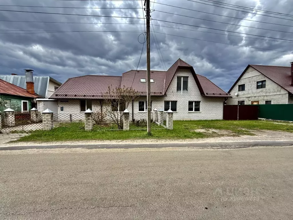 Дом в Брянская область, Брянск ул. Молодой Гвардии, 5 (344 м) - Фото 1