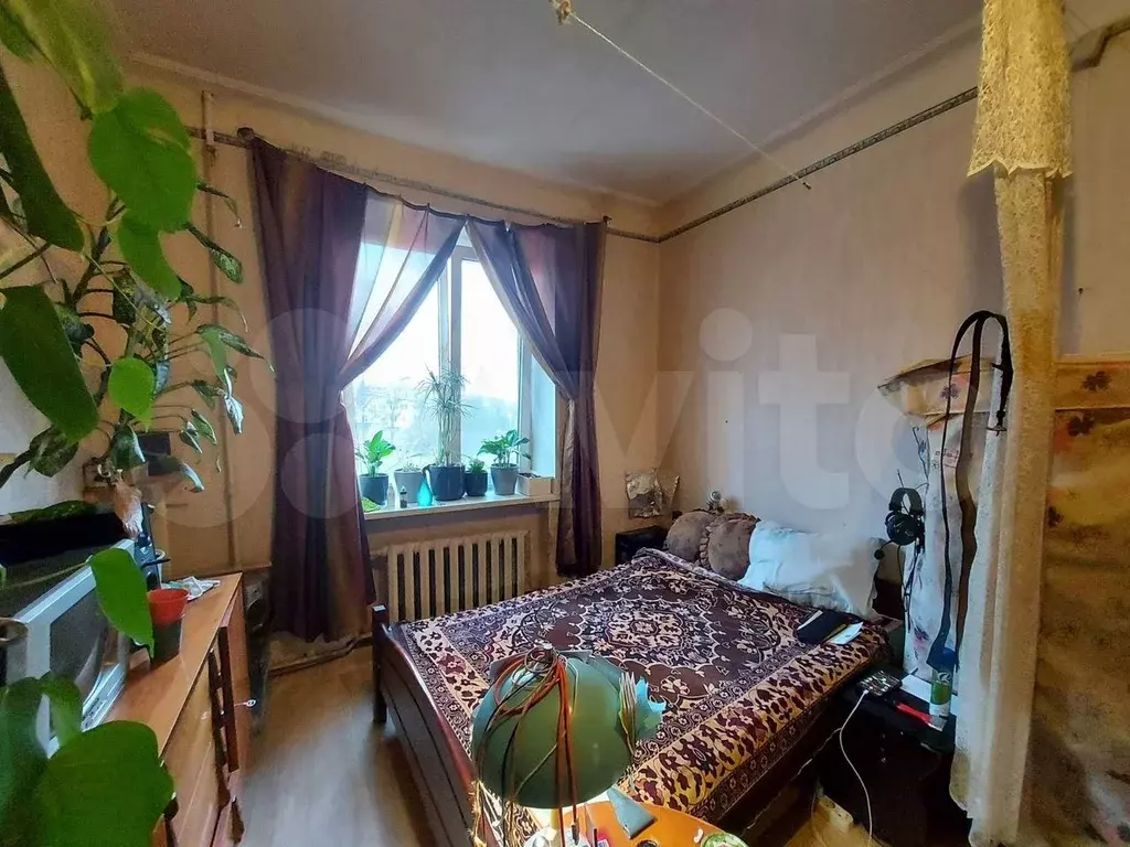 Комната 15 м в 3-к., 3/3 эт. - Фото 1
