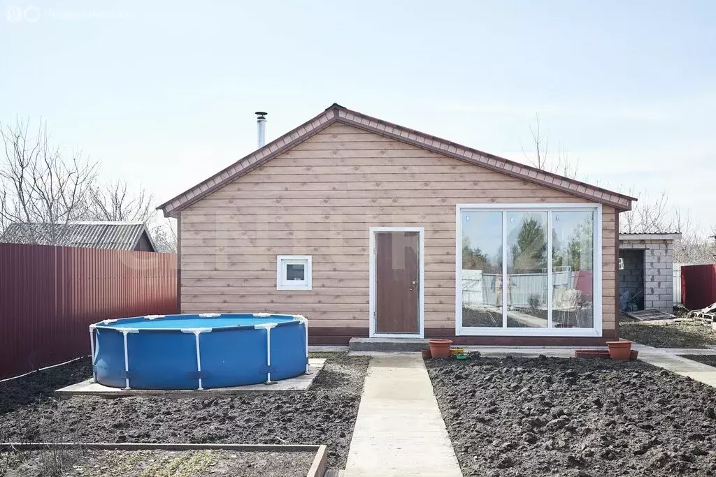 Дом в Чердаклинский район, Крестовогородищенское сельское поселение, ... - Фото 1