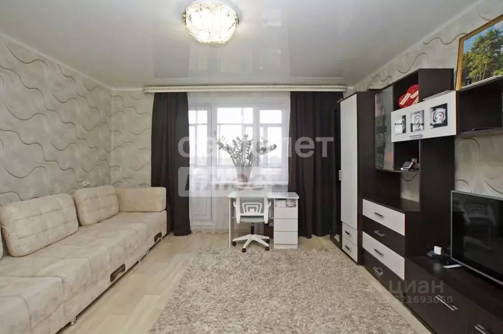 1-к кв. Омская область, Омск Харьковская ул., 27 (38.5 м) - Фото 0