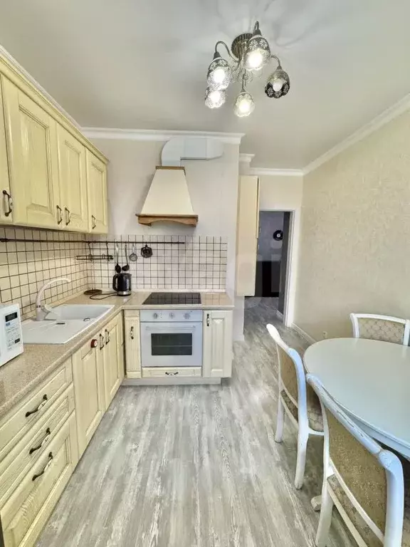 2-к кв. Татарстан, Казань просп. Альберта Камалеева, 34 (60.9 м) - Фото 1