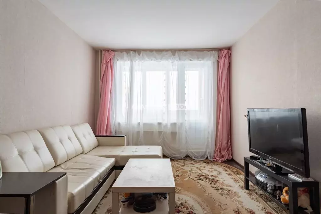 1-к кв. Санкт-Петербург пос. Парголово, ул. Тихоокеанская, 5 (40.3 м) - Фото 1