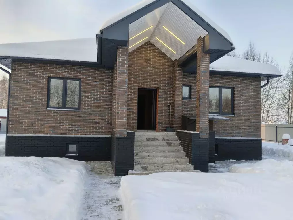 Дом в Рязанская область, Рязанский муниципальный округ, с. Тюшево ул. ... - Фото 2