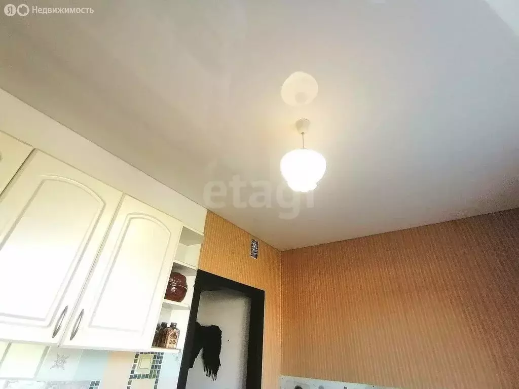 3-комнатная квартира: Николаевск-на-Амуре, Хабаровская улица, 31 (70 ... - Фото 1