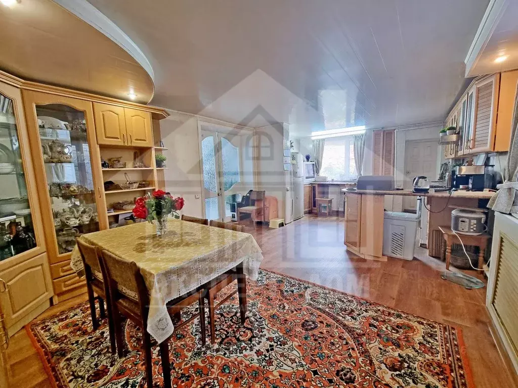 3-к кв. Ростовская область, Таганрог Петровская ул., 72 (85.0 м) - Фото 1