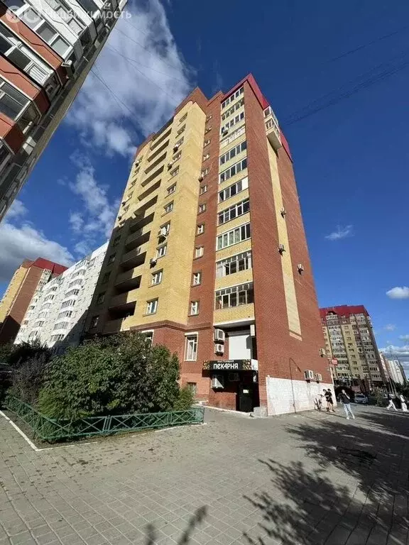 3-комнатная квартира: Тюмень, улица Пермякова, 74 (101 м) - Фото 2