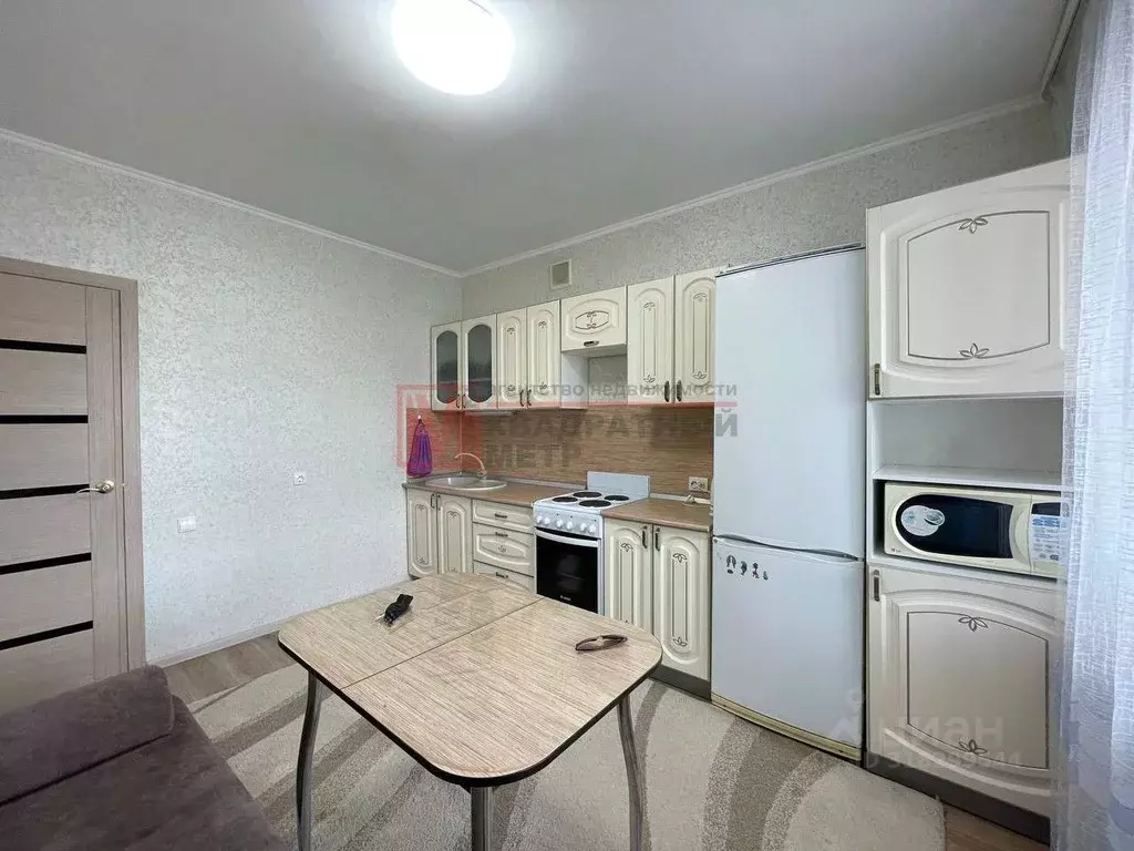 1-к кв. Белгородская область, Старый Оскол Южный мкр, 7 (45.3 м) - Фото 0