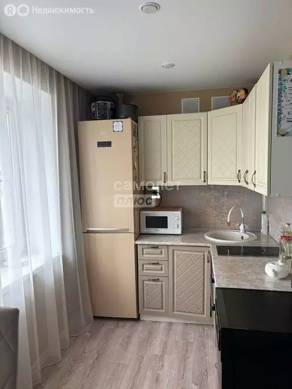 3-комнатная квартира: Златоуст, улица 40-летия Победы, 13 (49.9 м) - Фото 1