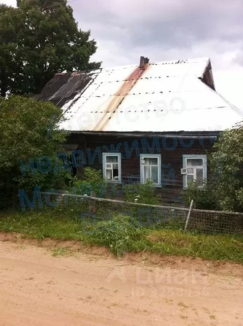 Дом в Новгородская область, Валдайский район, Ивантеевское с/пос, д. ... - Фото 0