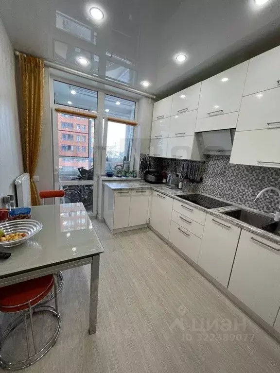 2-к кв. Свердловская область, Екатеринбург ул. Азина, 22/7 (57.8 м) - Фото 2